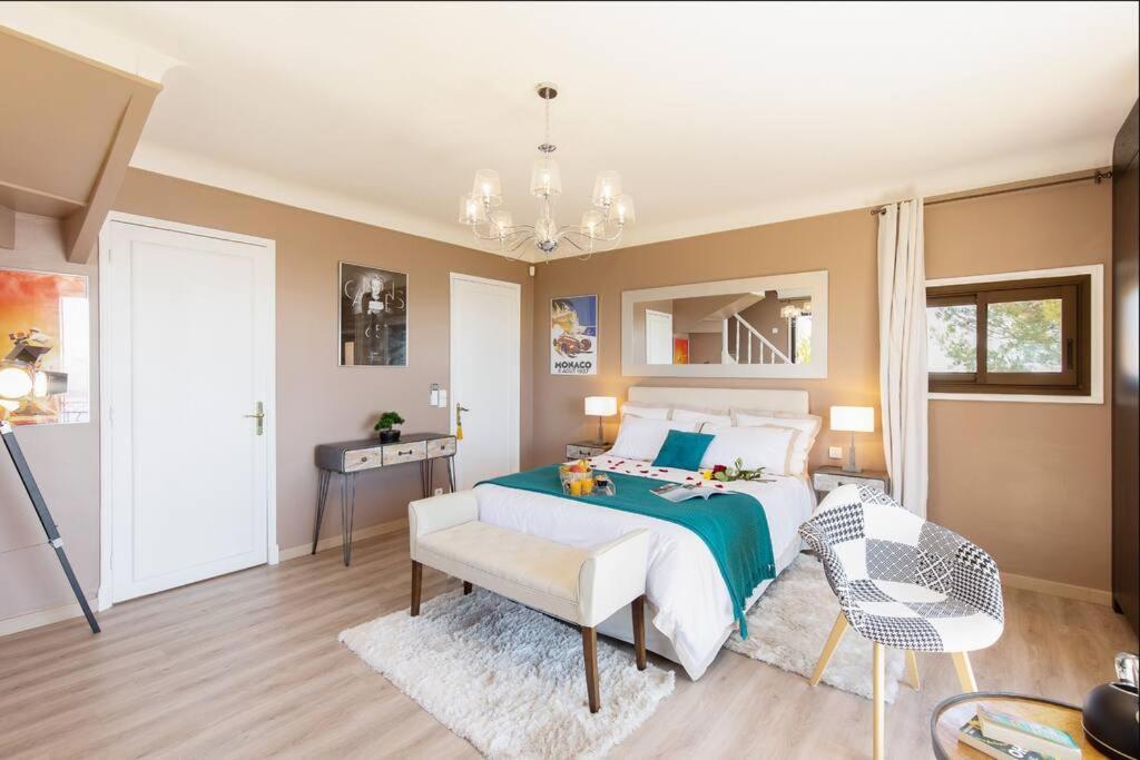 Le Castel Rose Super Cannes, Face Aux Iles De Lerins Vallauris Exterior foto