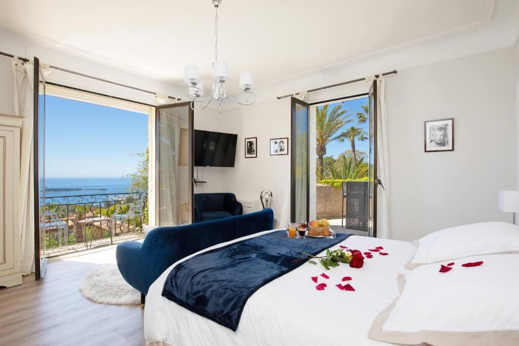 Le Castel Rose Super Cannes, Face Aux Iles De Lerins Vallauris Exterior foto